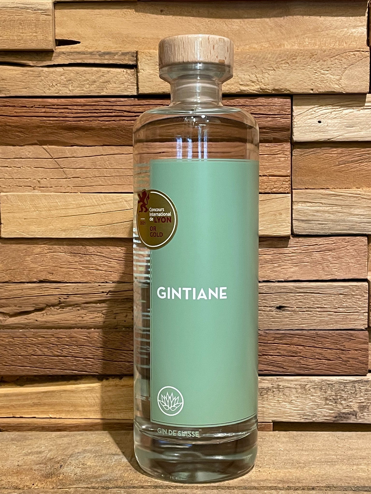 Gin Larusée -Gintiane